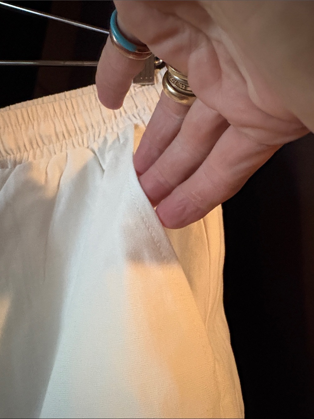 Men's White Elastic-Waist Chinos - Picture 3 of 9